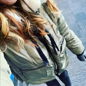 Orolay women’s thickened down jacket